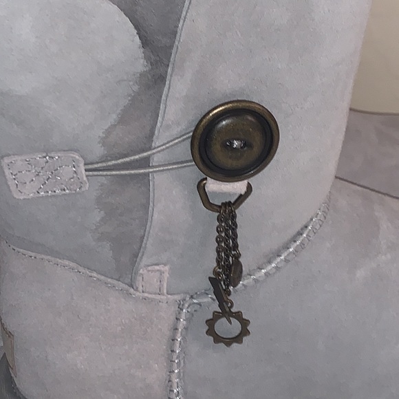 UGG SIZE 6 BRAND NEW IN BOX AZALEA CHARM GORGEOUS BOOTS - Picture 4 of 15